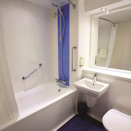 Travelodge 2*
